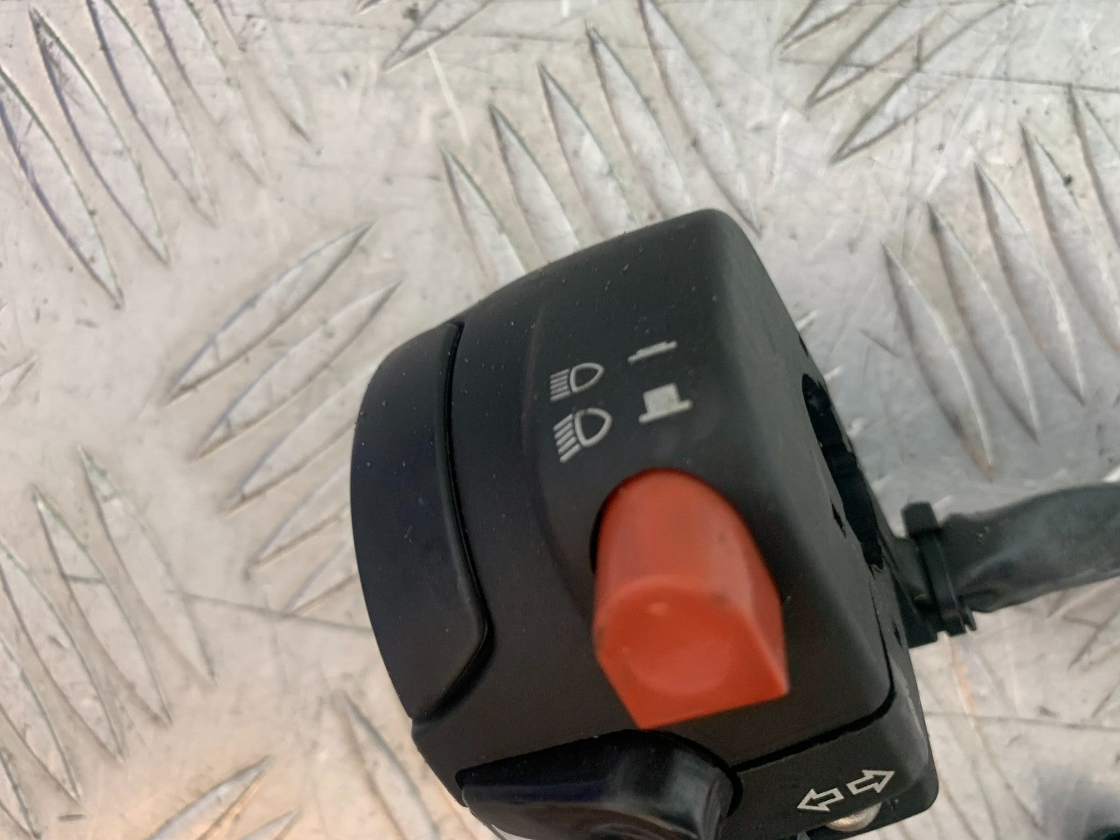 APRILIA RSV1000 R FACTORY LEFT SWITCH GEAR 2004-09 (CMB1203)