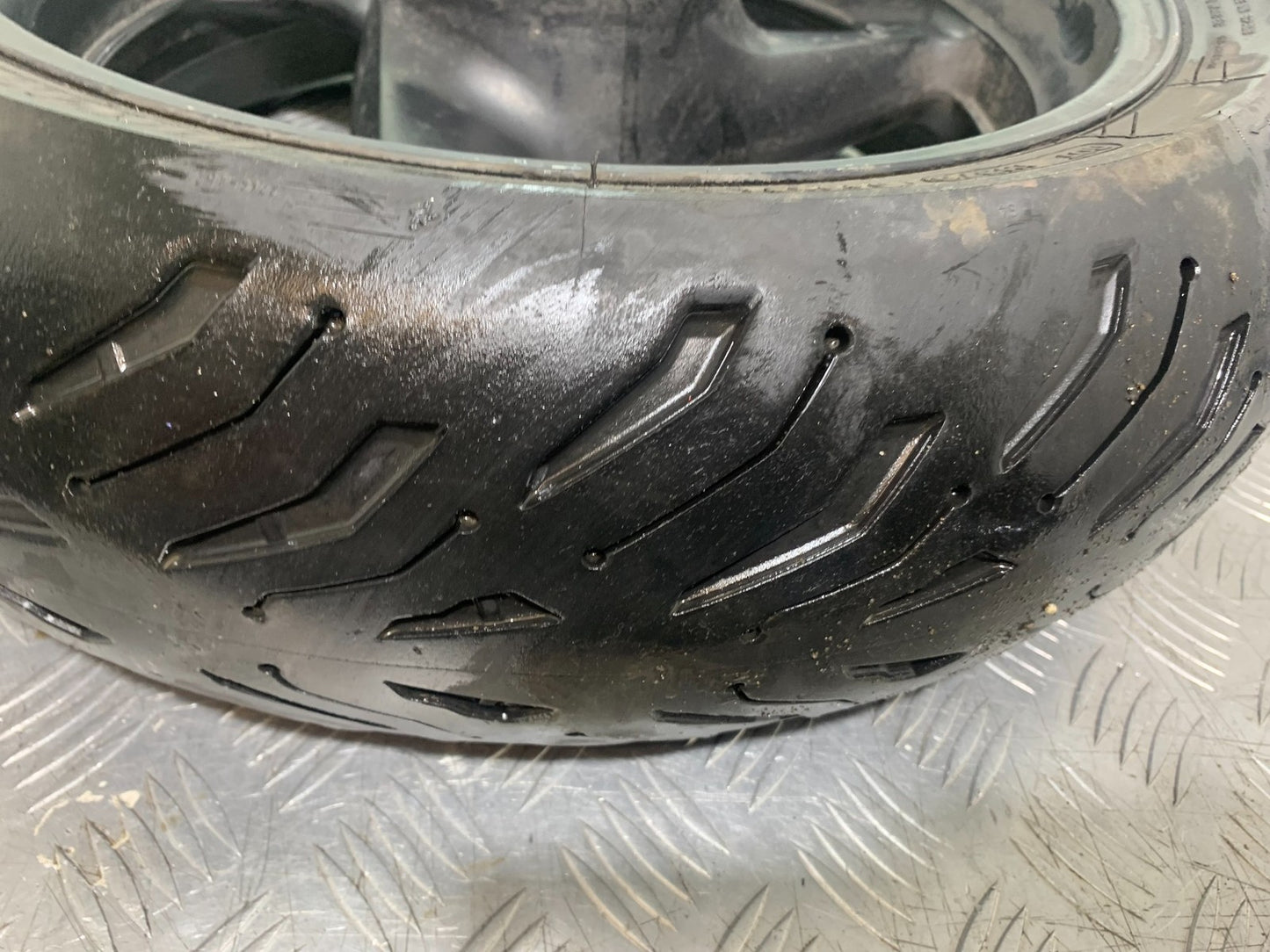 HONDA CBR600 CBR 600 FX FY REAR WHEEL  YEAR 1999-2000 (CMB1287)