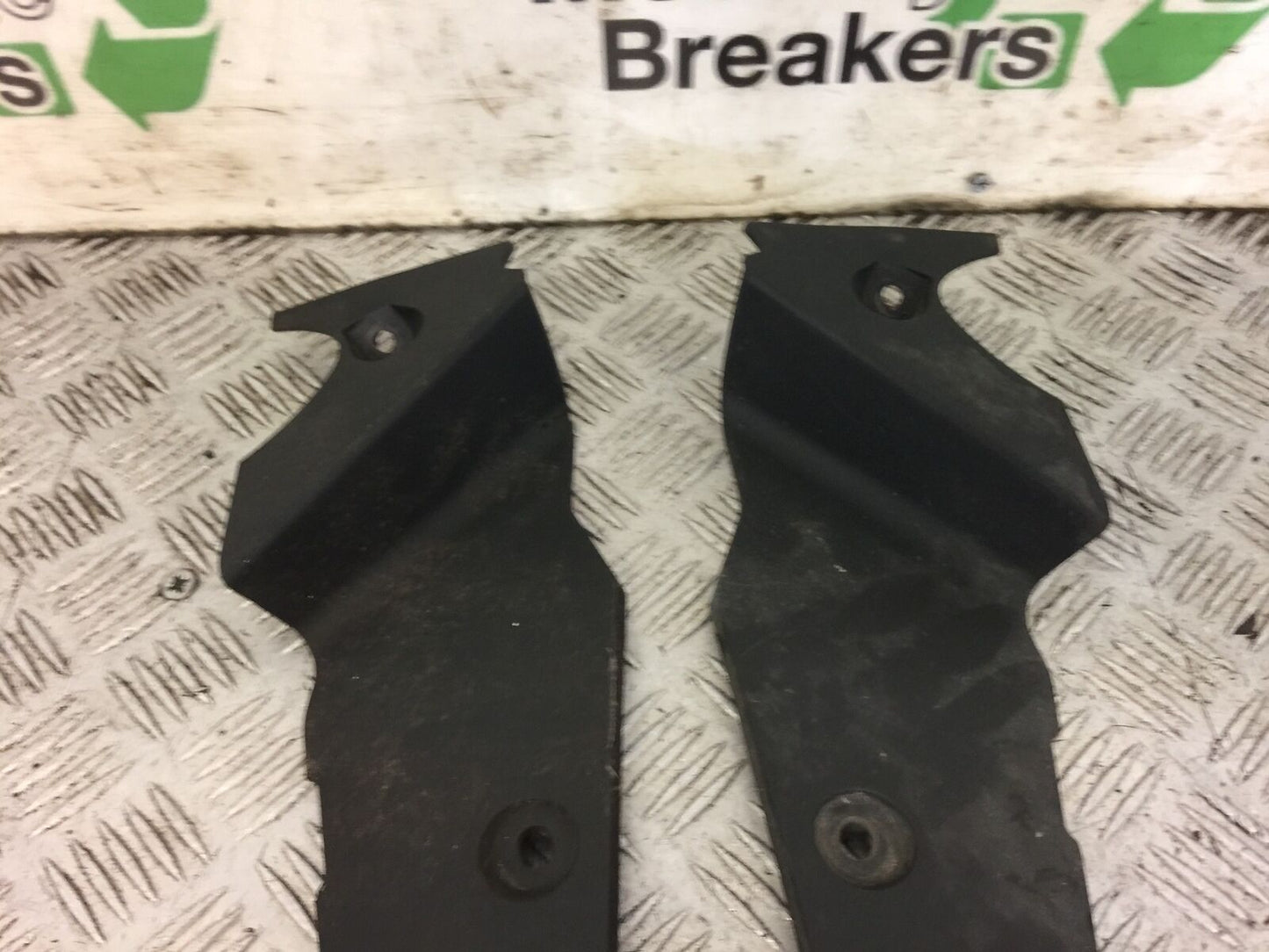 TRIUMPH TIGER 800 XCX INNER INFILLS  2018-2021 (STOCK 548)