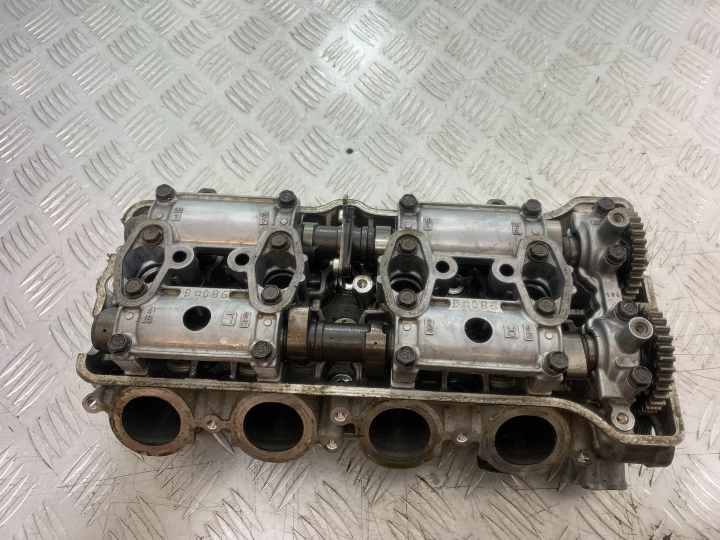 HONDA CBR1000 rr FIREBLADE CYLINDER HEAD AND CAMS   2008-2011 (CMB1253)