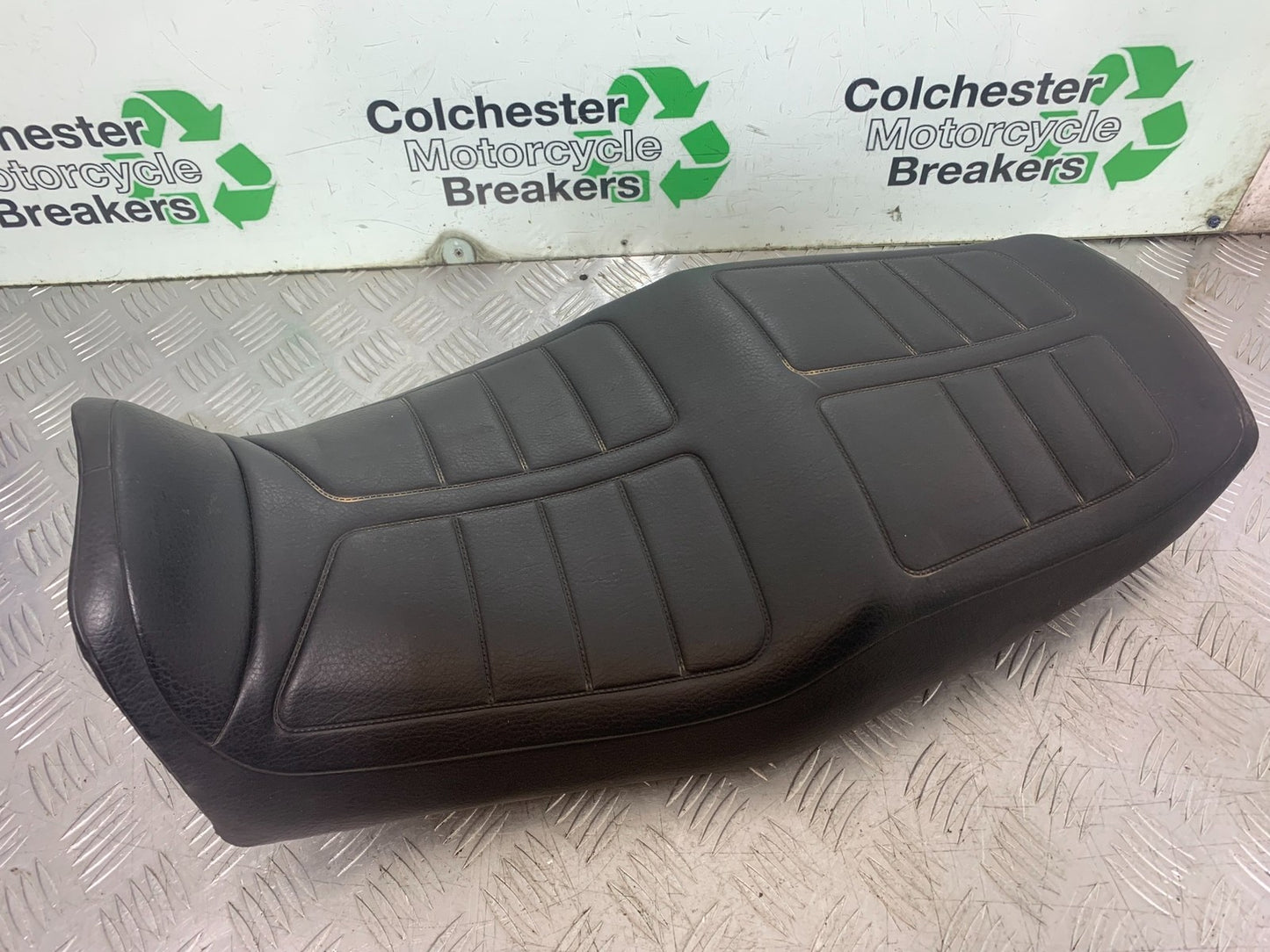 YAMAHA XJ900 XJ 900 DIVERSION SEAT   YEAR 1994-2002 (CMB1292)