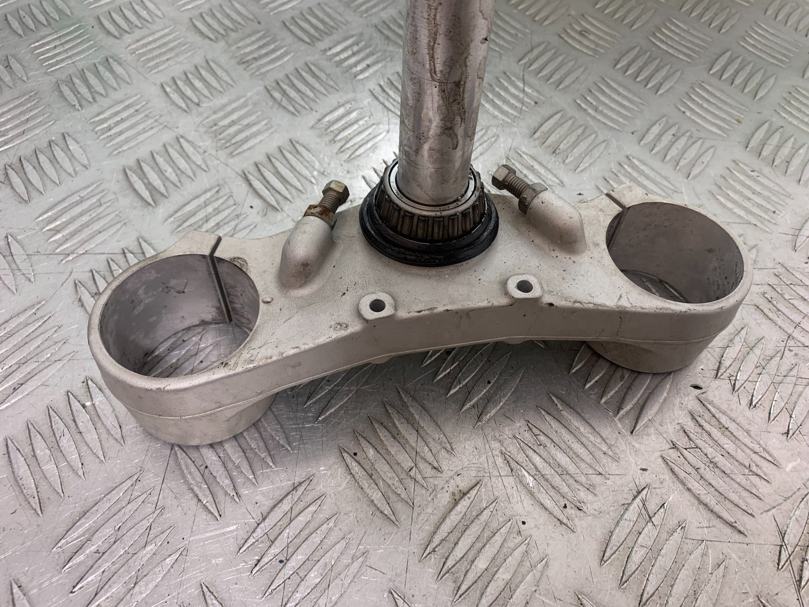 KTM 990 SUPER DUKE BOTTOM YOKE  YEAR 2007-2011  (CMB1207)