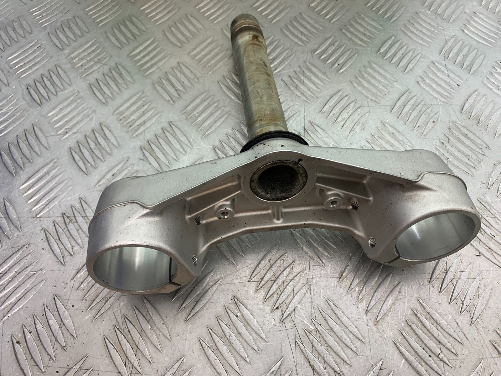 MV AGUSTA 800 F3 BOTTOM YOKE  YEAR 2017-2019 (CMB1227)