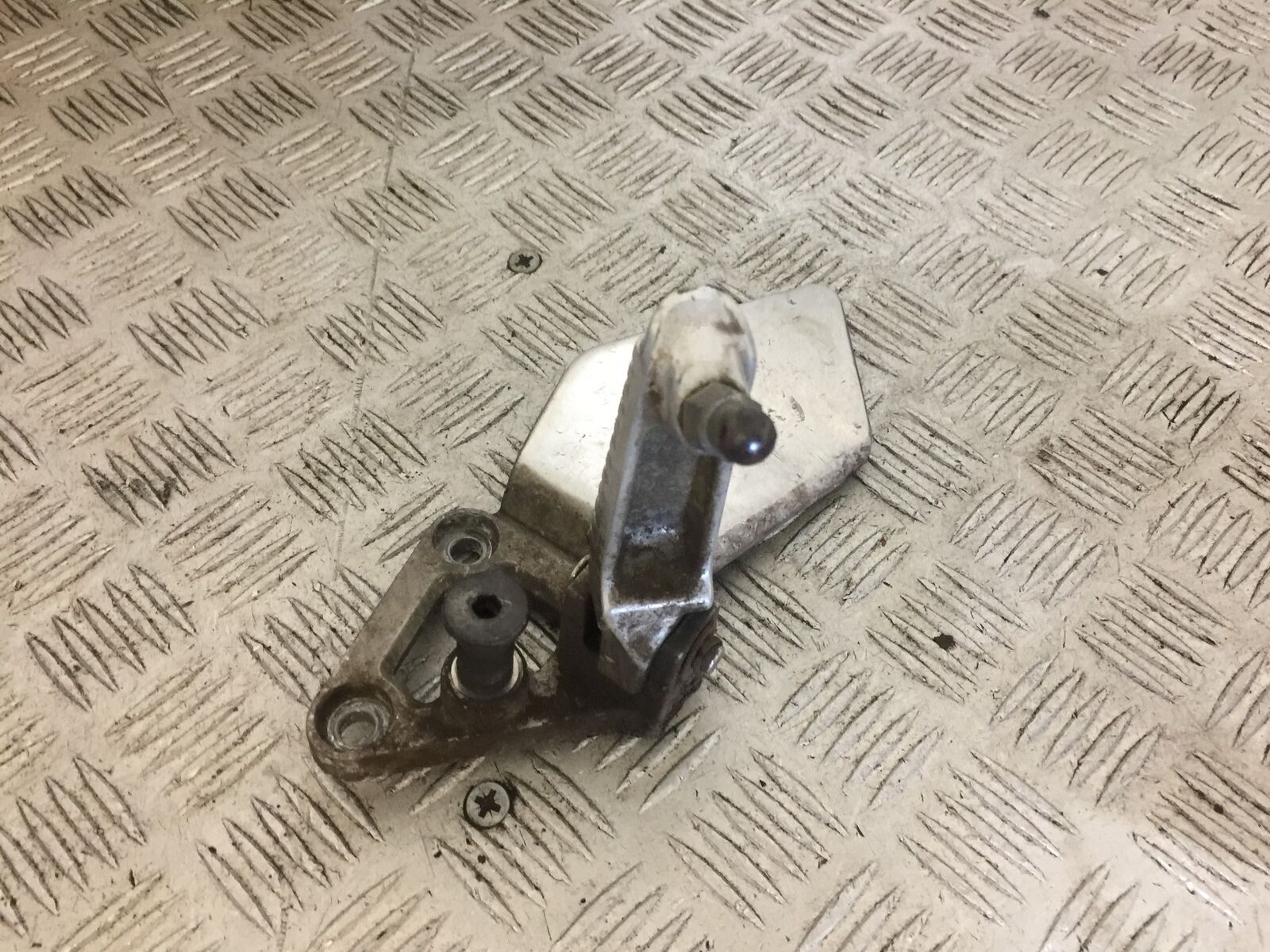 HONDA CB1 CB-1 CB 1 400 FRONT LEFT HANGER  YEAR 1989-1990 (STOCK 739)