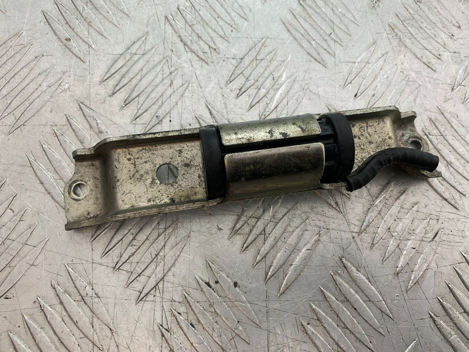 KAWASAKI Z1000 SX TANK BRACKET  YEAR 2014-16 (CMB1264)