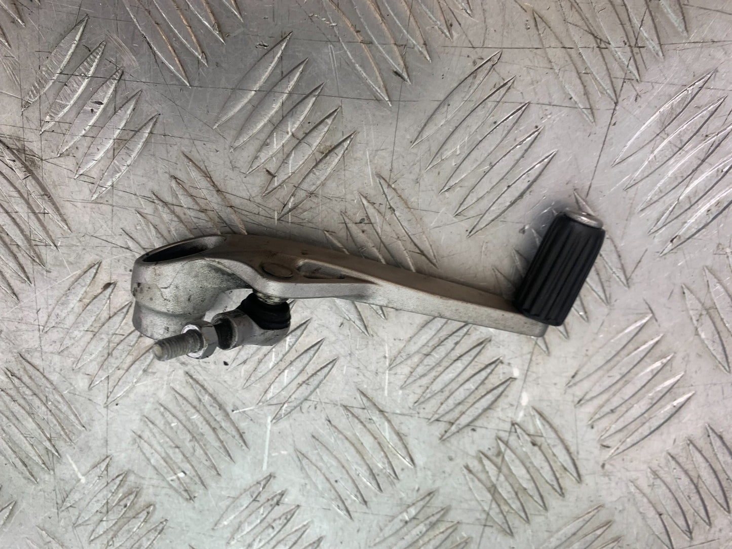 HONDA CBR1000 rr FIREBLADE GEAR LEVER YEAR 2012-2016 (CMB1198)