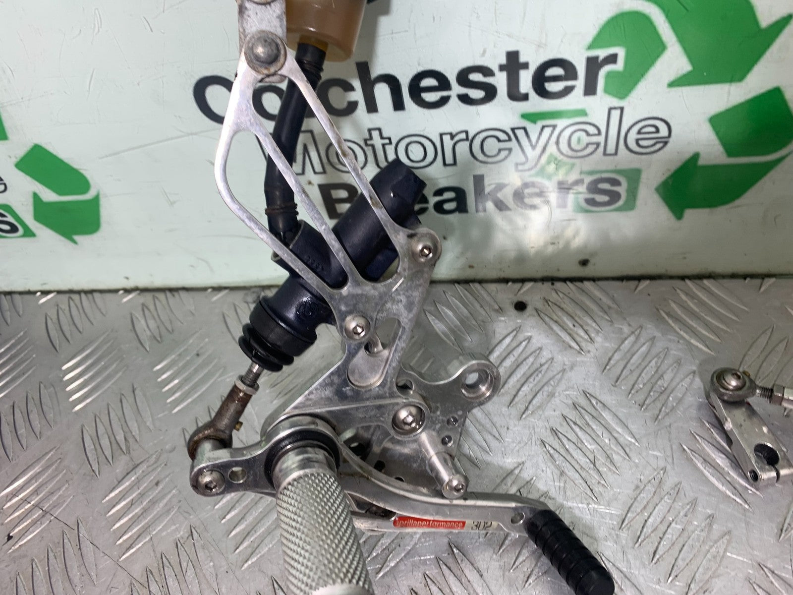 APRILIA RSV1000 R FACTORY MILLE REAR SETS  2004-09 (CMB1203)