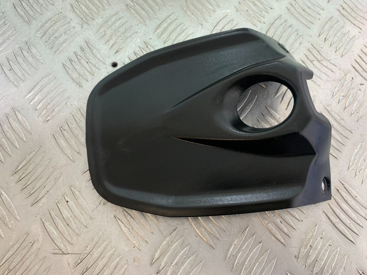 APRILIA SL750 SL 750 SHIVER INFILL PANEL   YEAR 2012 (CMB1074)