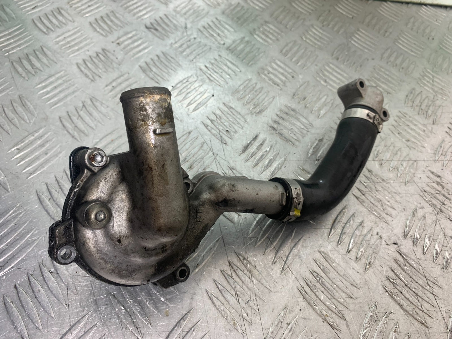 APRILIA TUONO 1000 V4R WATER PUMP   YEAR 2011-13  (CMB1316)