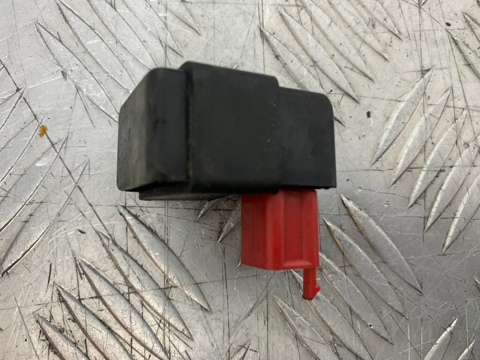 KAWASAKI ZX9R ZX9 R PETROL PUMP RELAY  YEAR 1998-1999 (CMB1329)