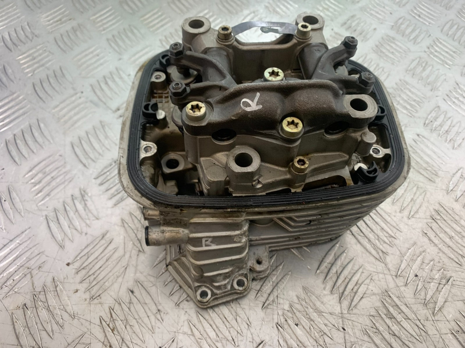 BMW R1100 RT R 1100 RT RIGHT CYLINDER HEAD   YEAR 1996-2001 (CMB1095)