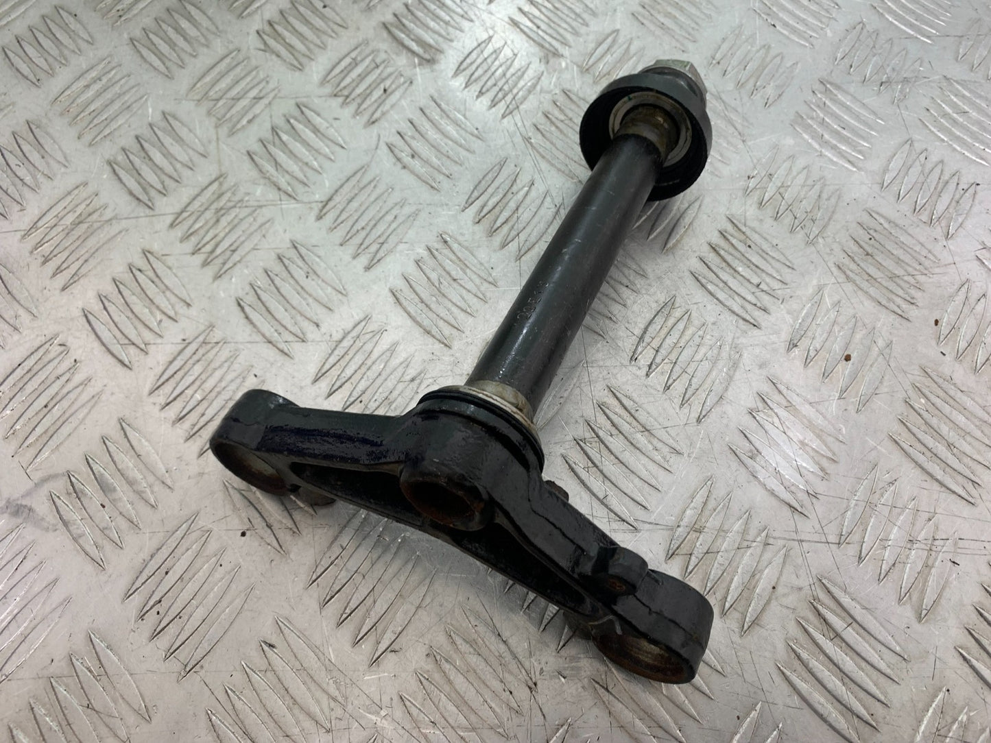 HONDA CBF125 CBF 125 BOTTOM YOKE   YEAR 2009-14 (CMB1182)