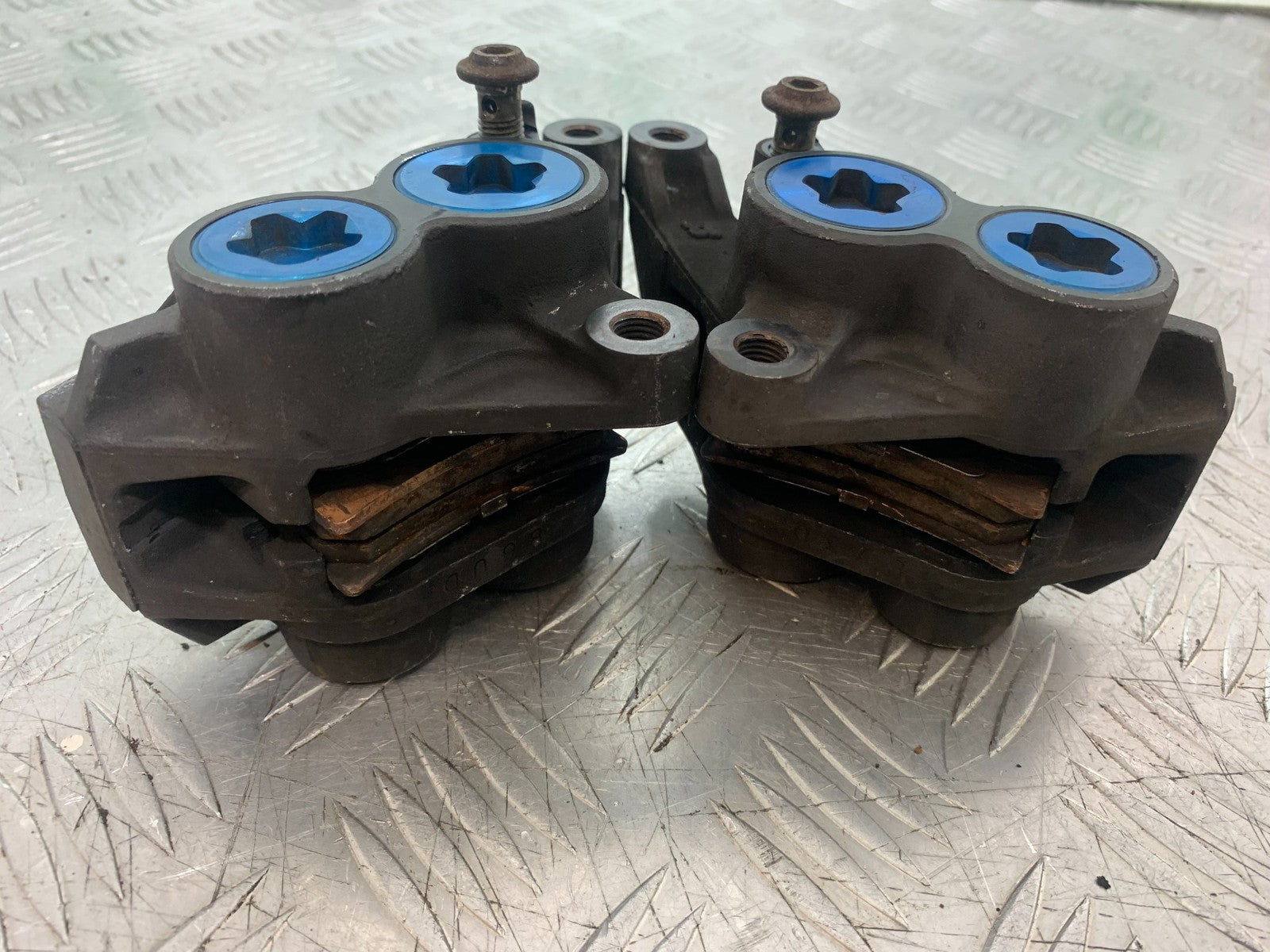 YAMAHA YZF R1 4XV FRONT BRAKE CALIPERS  YEAR 1998-99 (CMB1291)