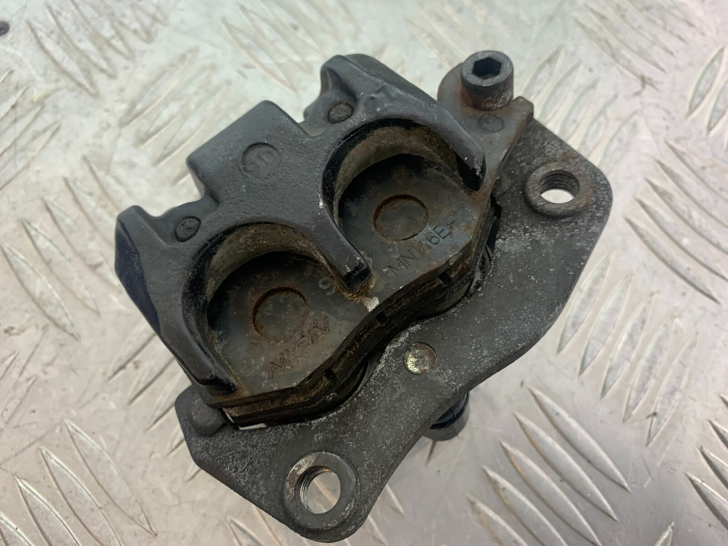 TRIUMPH 955i SPRINT ST REAR BRAKE CALIPER YEAR 1999-2004 (CMB1124)
