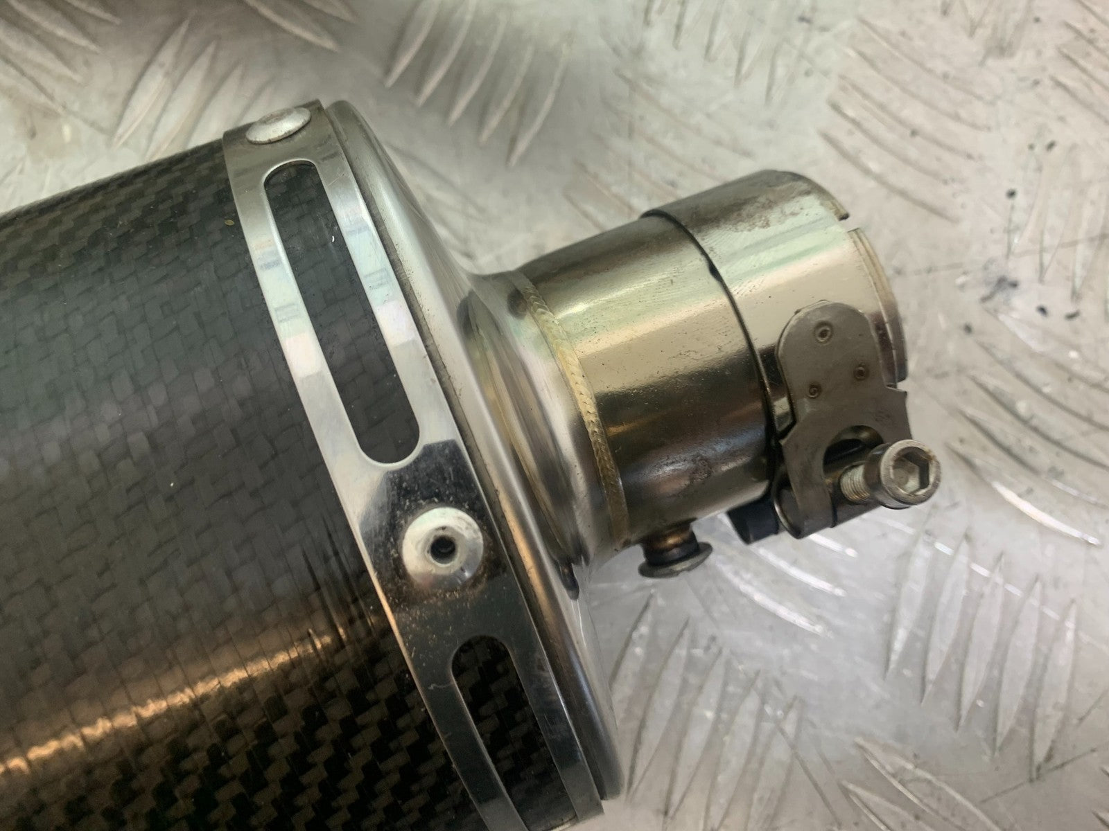 KAWASAKI ZX9R ZX9 E1 CARBON RACE SILENCER   YEAR 2000-01 (CMB1171)