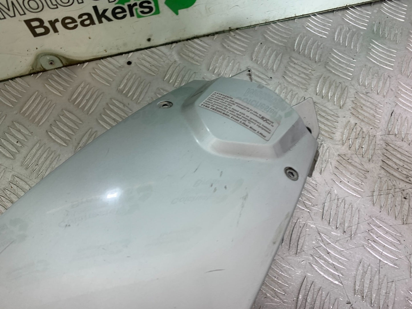 BMW F800 GT CENTER TANK PANEL  YEAR 2013-2017 (CMB1248)