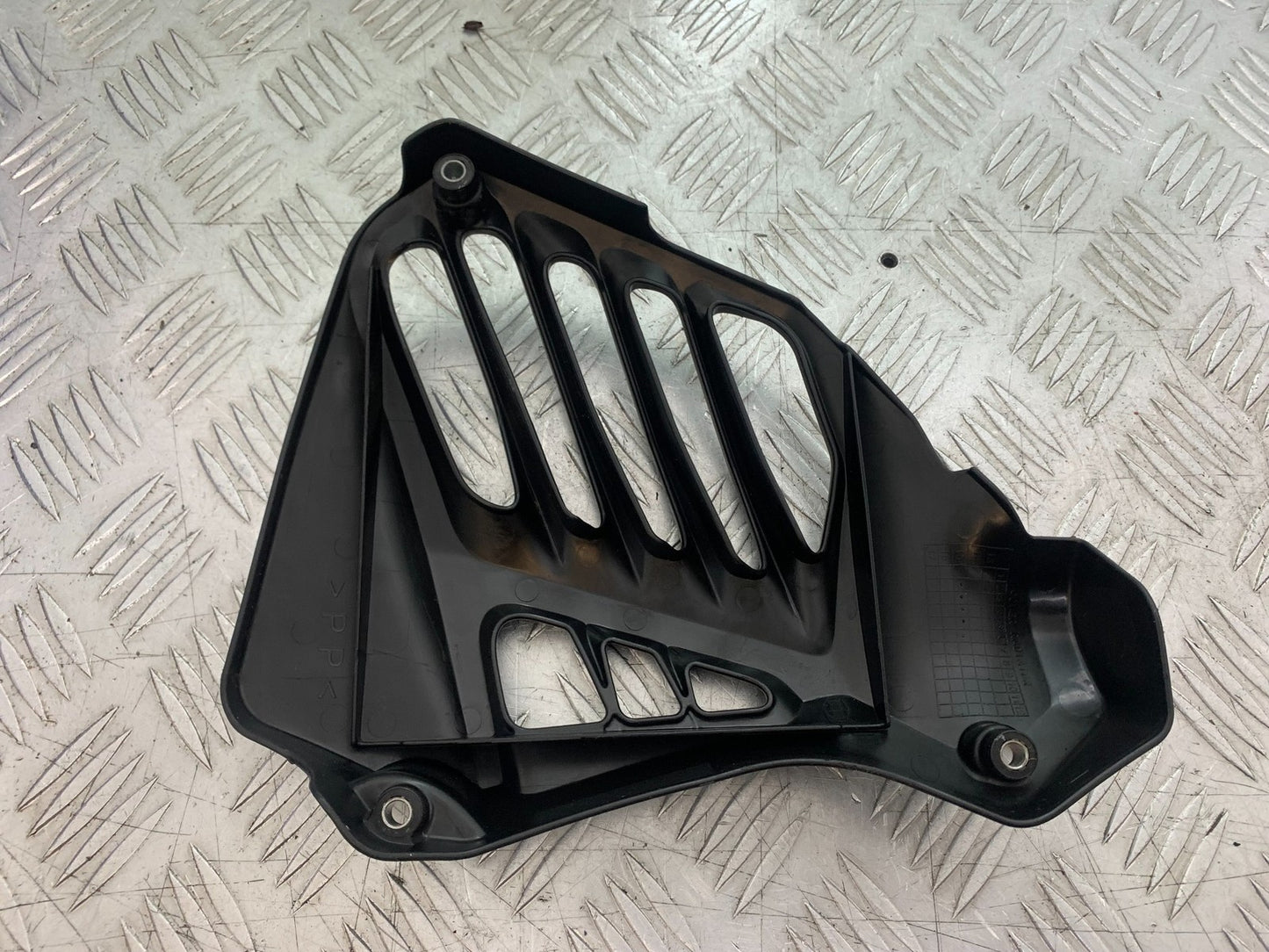 YAMAHA NMAX-125 N MAX 125 RADIATOR INFILL COVER YEAR 2015-2020  (CMB1231)