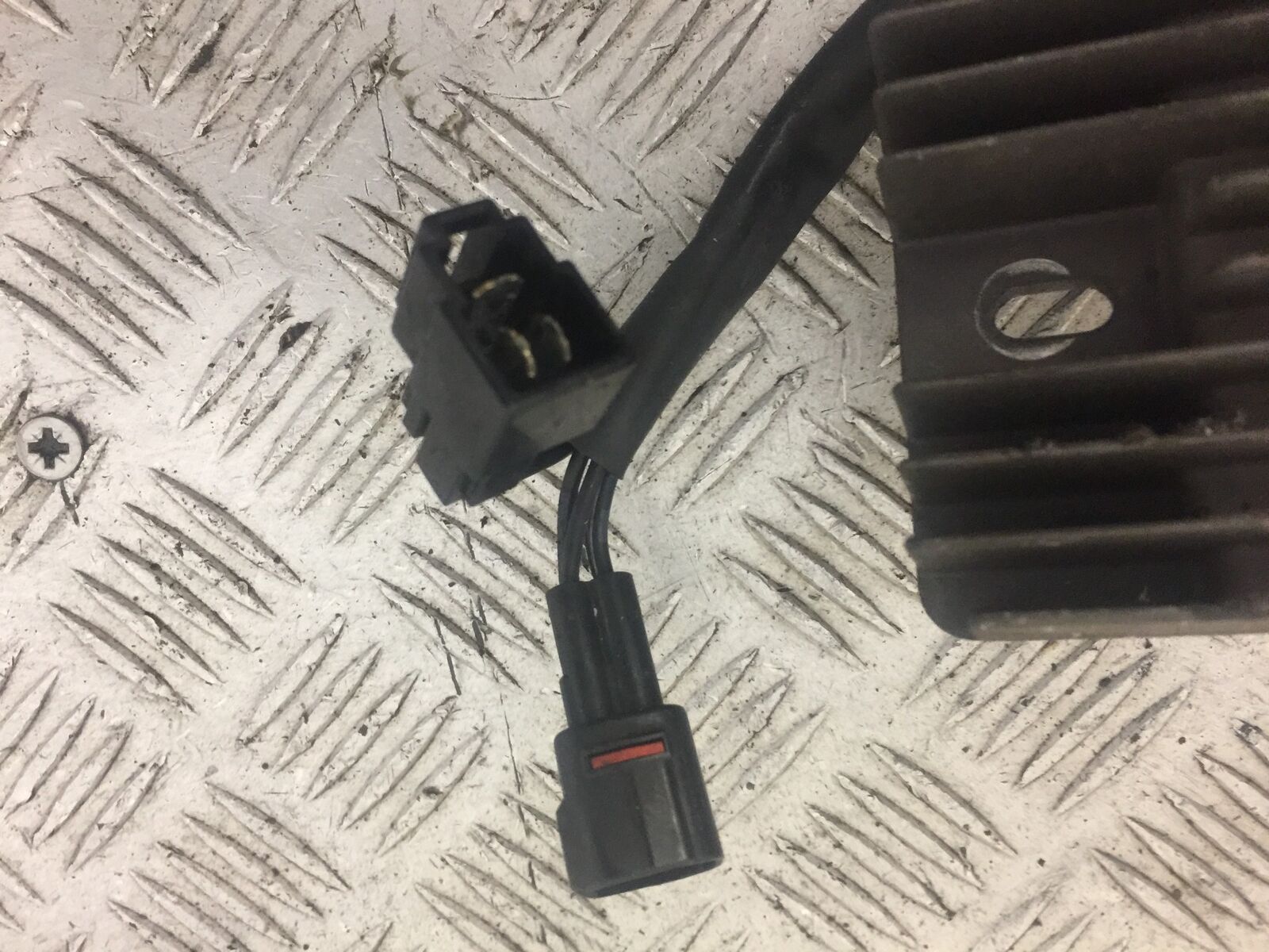 SUZUKI DL 650 V-STROM REGULATOR  YEAR 2017 (STOCK 638)