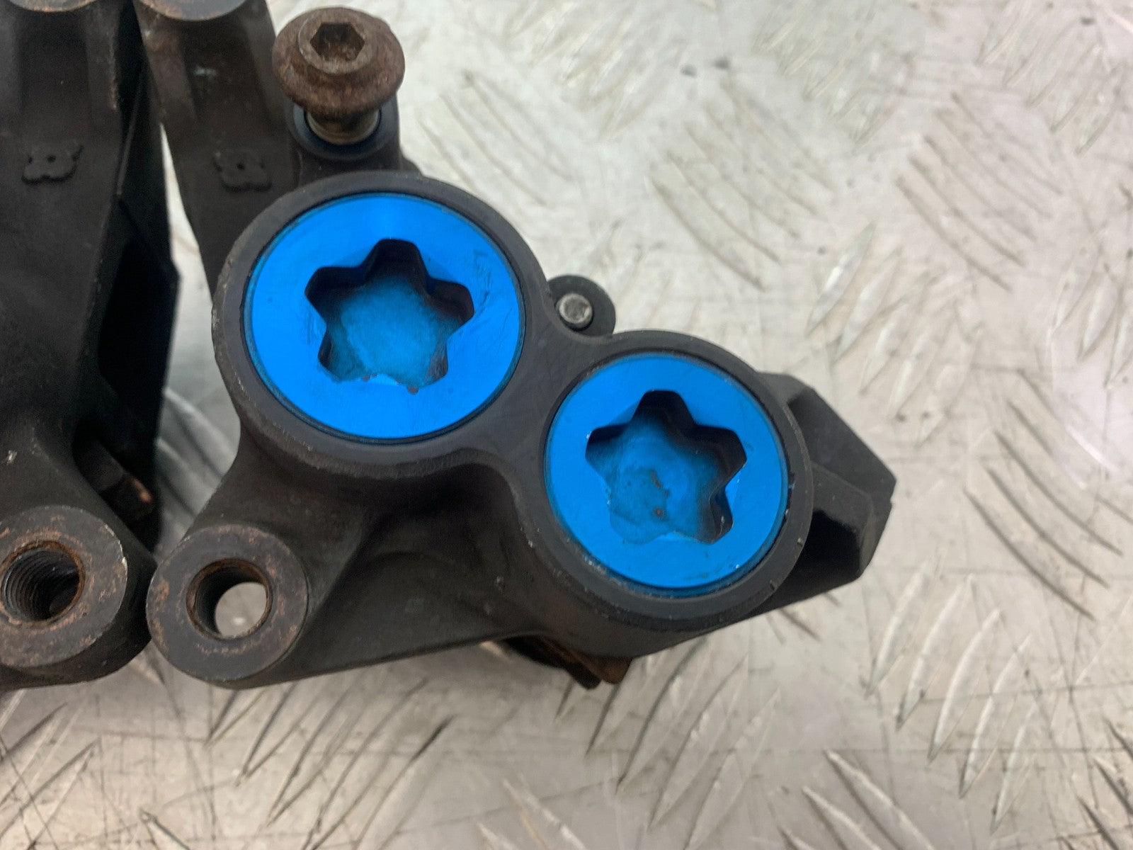 YAMAHA YZF R1 4XV FRONT BRAKE CALIPERS  YEAR 1998-99 (CMB1291)