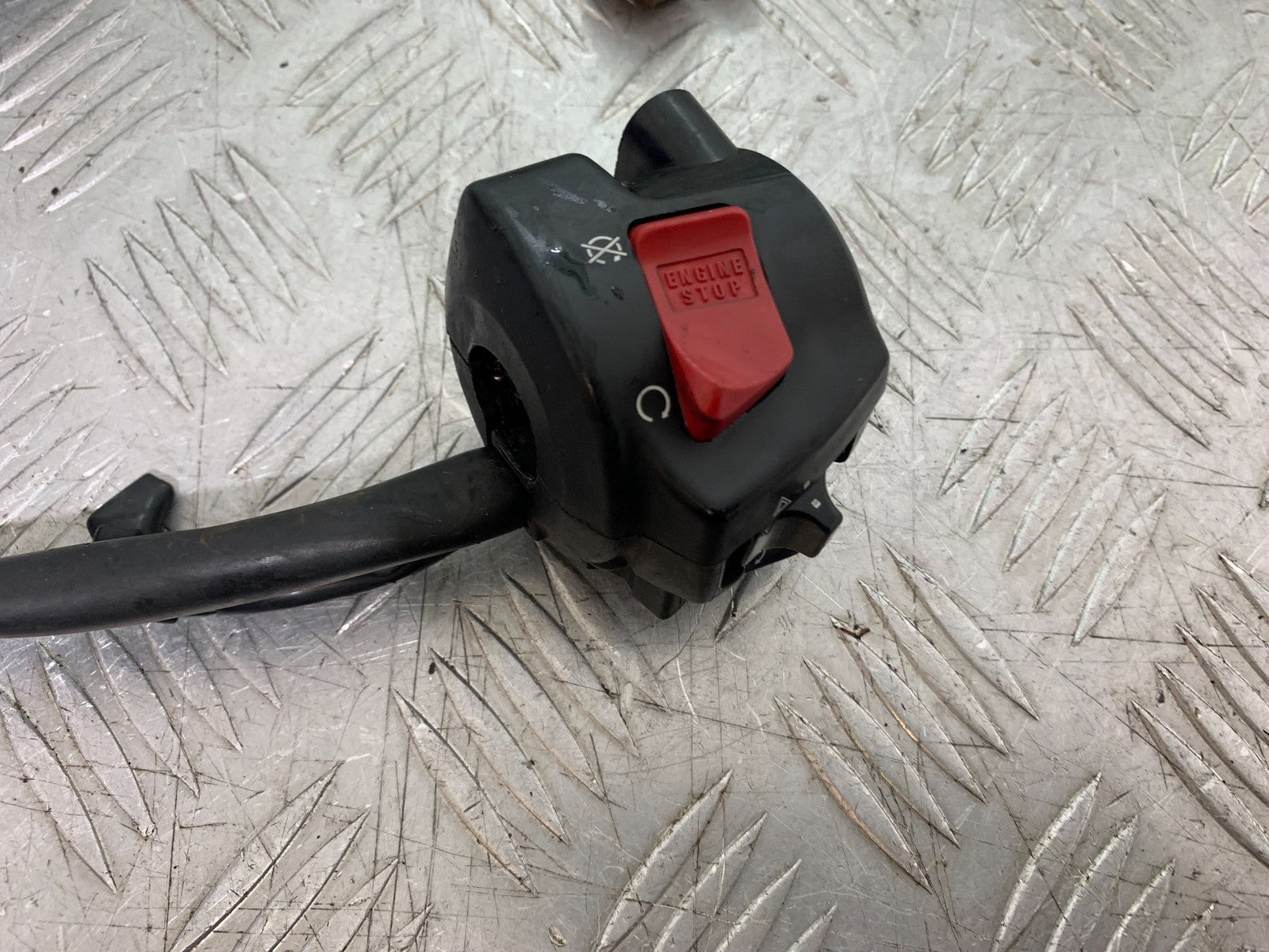 HONDA CBF600 CBF 600 RIGHT SWITCH GEAR  YEAR 2004 -07 (CMB1247)