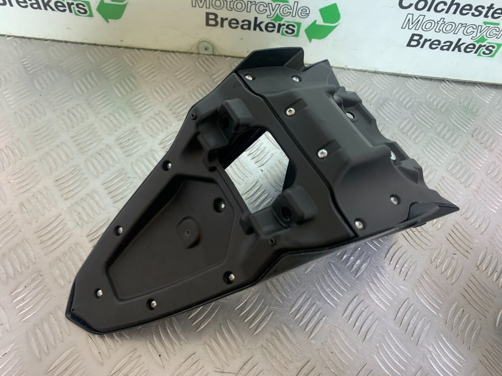 SINNIS TERRAIN 125 FRONT HEADLIGHT COWL   YEAR 2024 (CMB1072)
