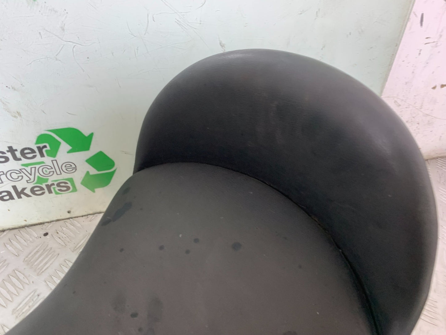 BMW K1200 K 1200 LT FRONT SEAT  YEAR 1999-07 (CMB1271)