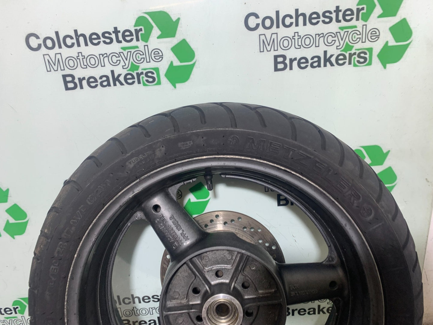 SUZUKI GSX750 INAZUMA REAR WHEEL  YEAR 1998-2003 (CMB1308)