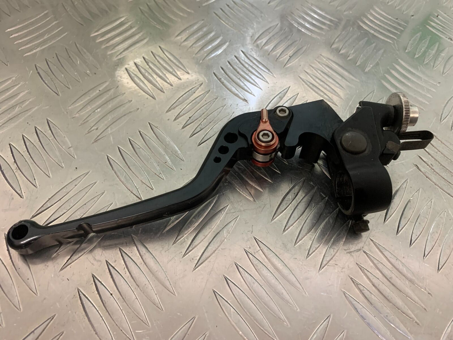 YAMAHA FZ6 FAZER CLUTCH LEVER AND BRACKET YEAR 2004-2007 (STOCK 955)