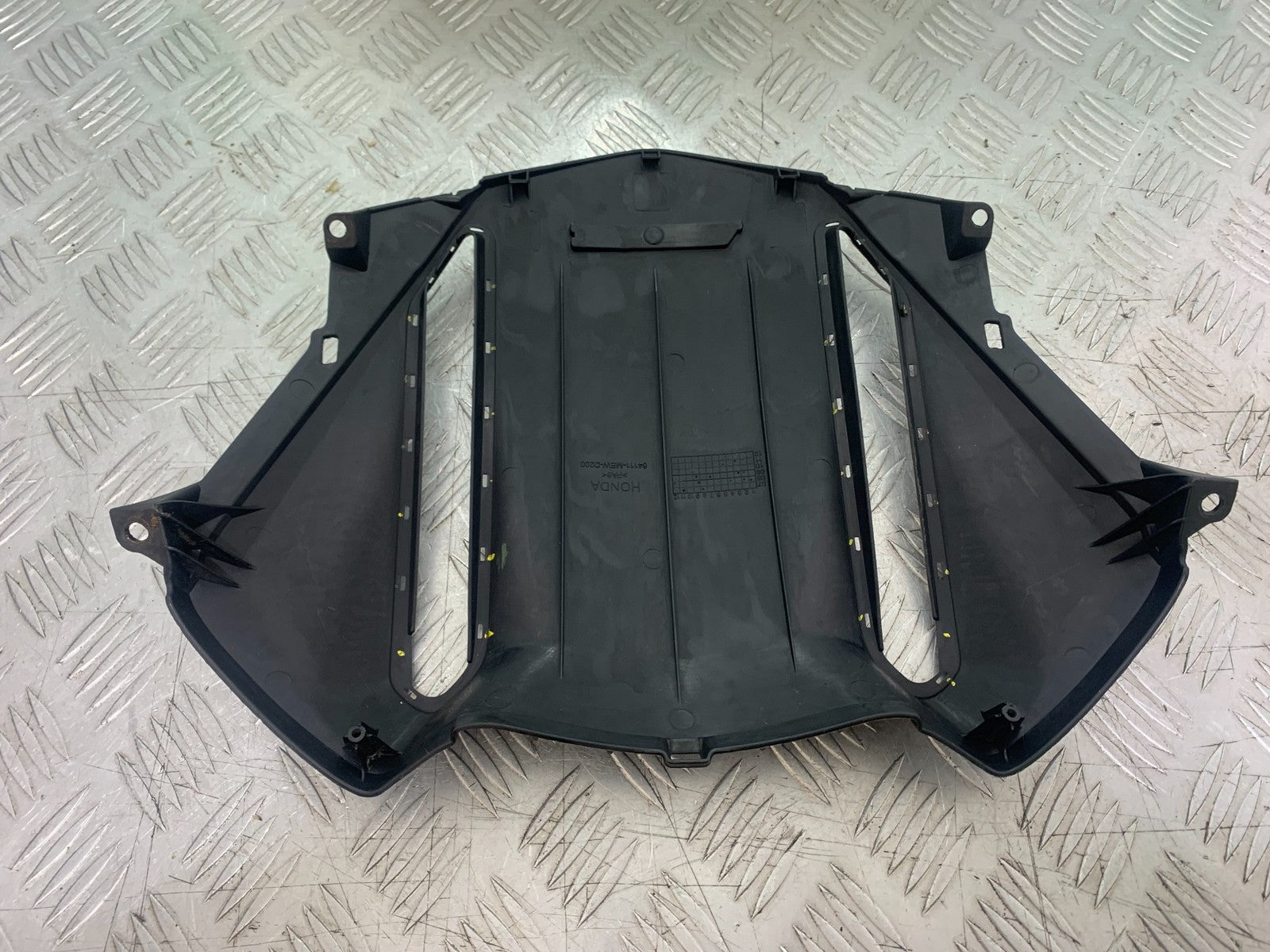 HONDA NT 700 V DEAUVILLE SCREEN INFILL PANEL   YEAR 2006-2011 (CMB1211)