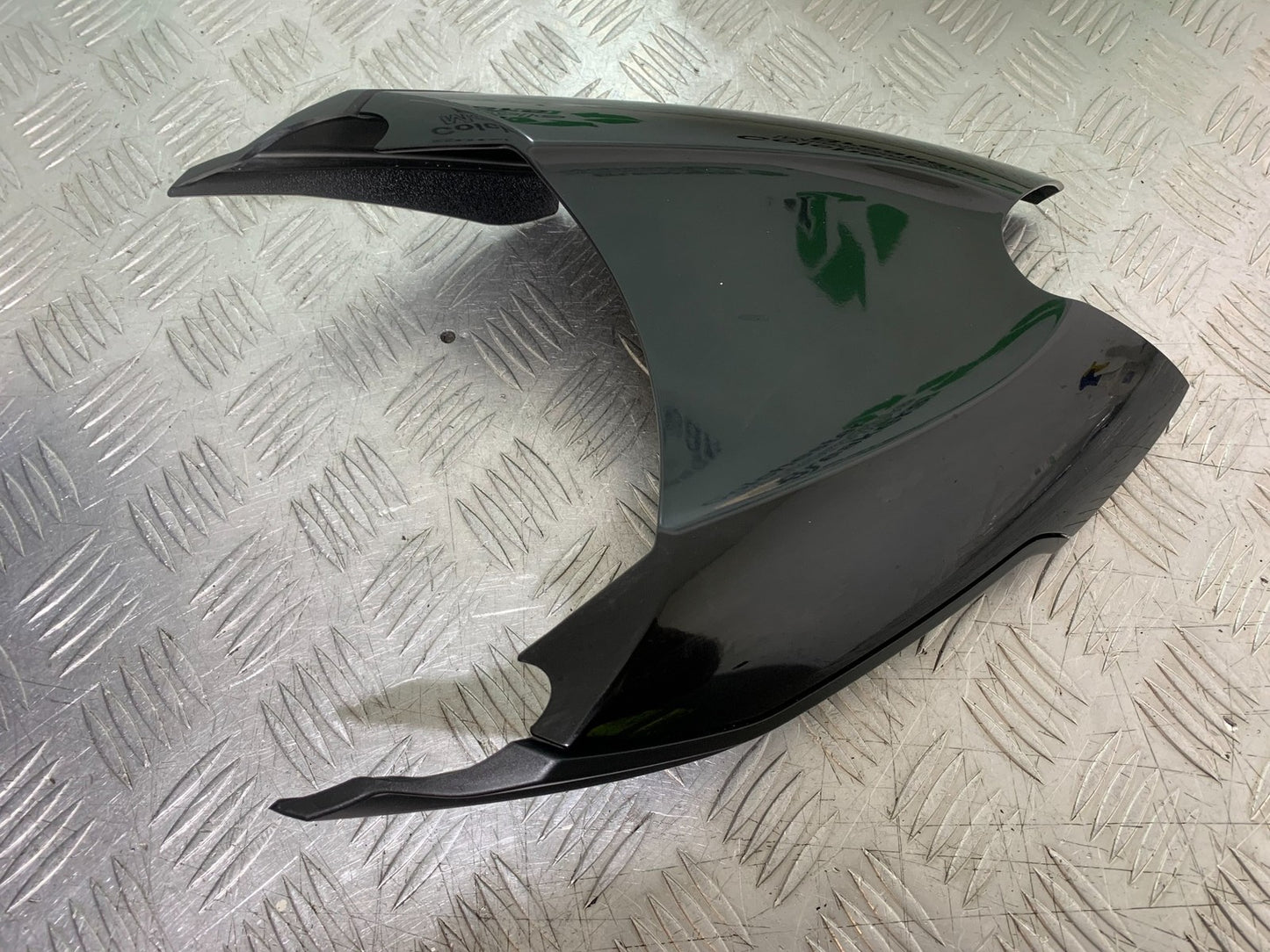 TRIUMPH TRIDENT 660 UNDERTRAY  YEAR 2021-2024 (CMB1295)