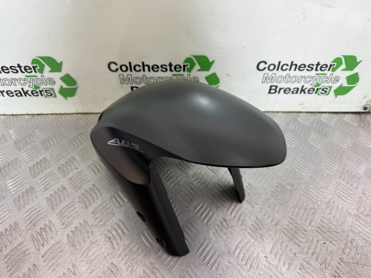 SUZUKI GSXS1000 GSX-S 1000 FRONT MUDGUARD YEAR 2015-2020