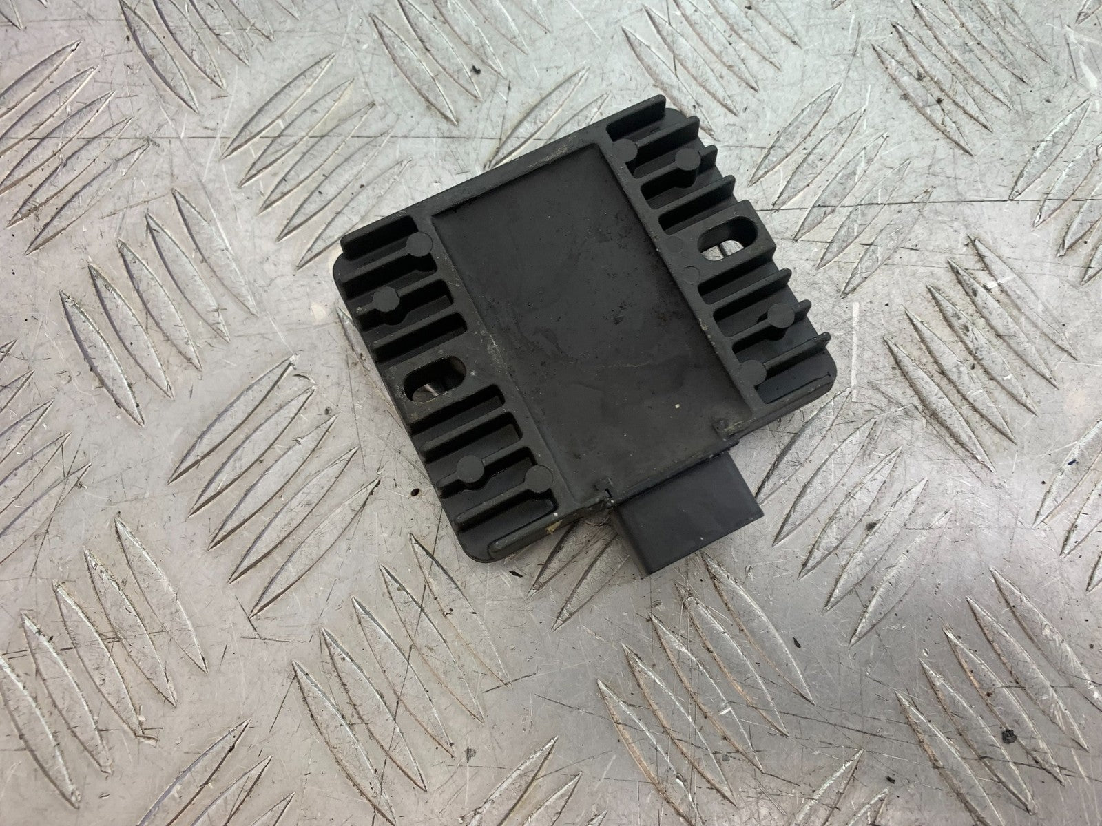 YAMAHA XMAX 250 XMAX 250 REGULATOR  YEAR 2006-09 (CMB1201)