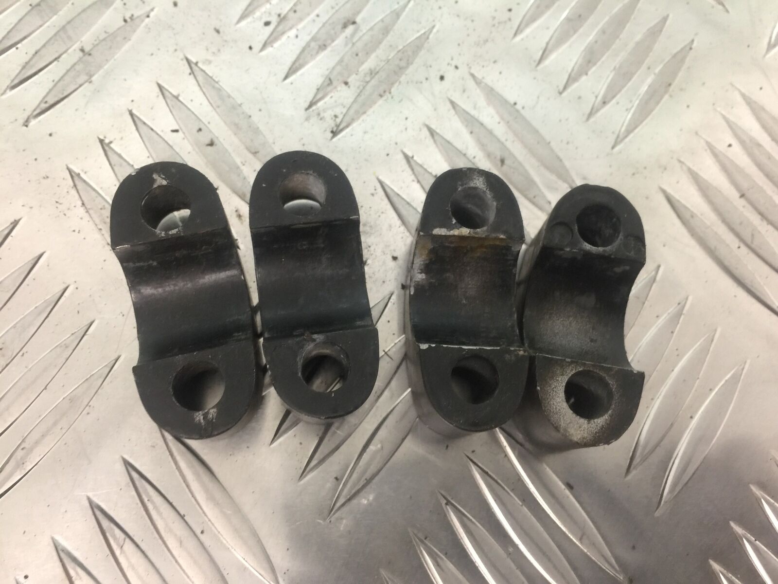 MUTT MONGREL 125 HANDLEBAR CLAMPS  YEAR 2016-2020 (STOCK 910)