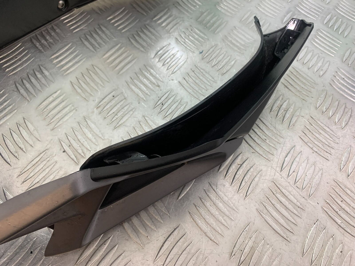TRIUMPH TIGER 800 FRONT MUDGUARD YEAR 2011-2014 (CMB1113)
