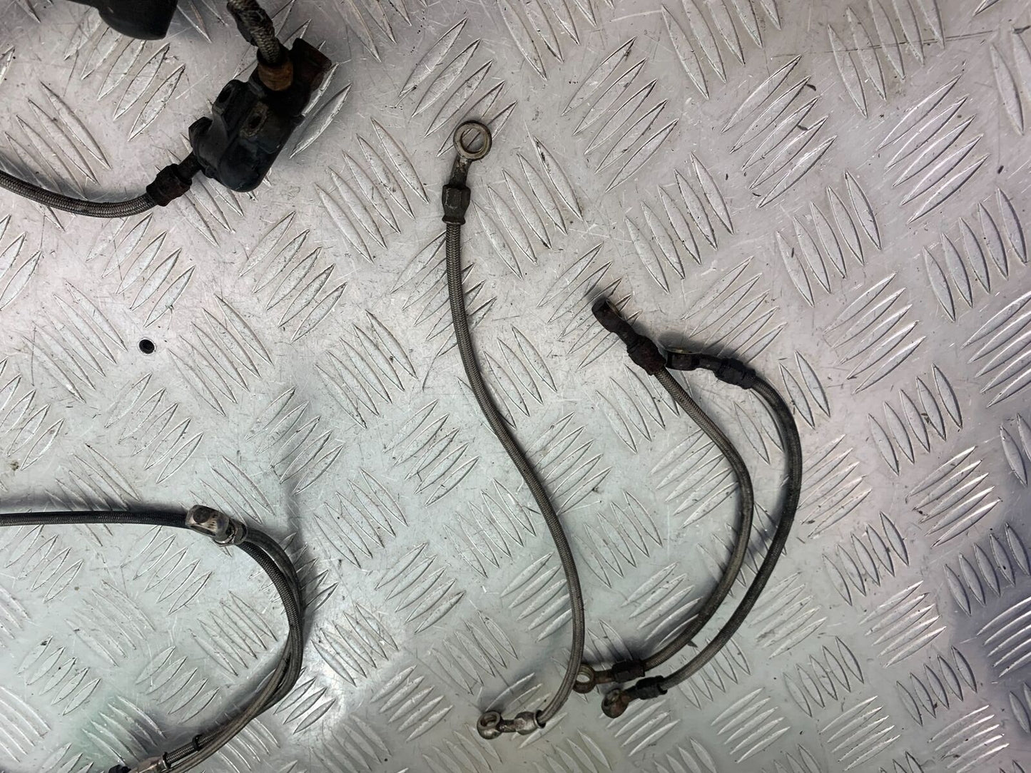 YAMAHA FJ1100 FJ 1100 BRAIDED BRAKE & CLUTCH LINES  YEAR 1984-1985 (CMB1101)