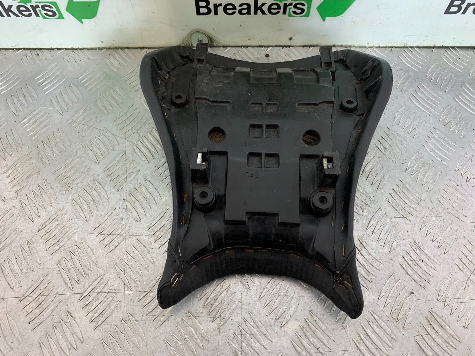 HONDA CBR1000 RR CBR1000RR FIREBLADE FRONT SEAT 2008-2011 (CMB1179)