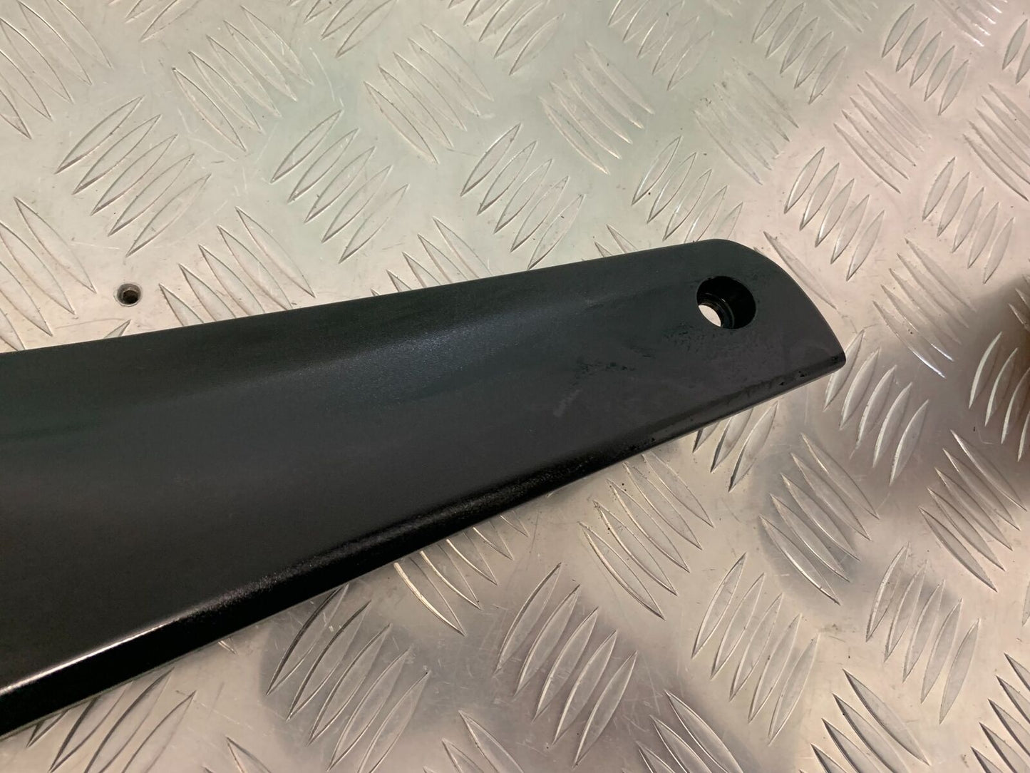 SUZUKI DL 650 V-STROM SIDE INFILL PANEL   YEAR 2006 2011 (STOCK 954)