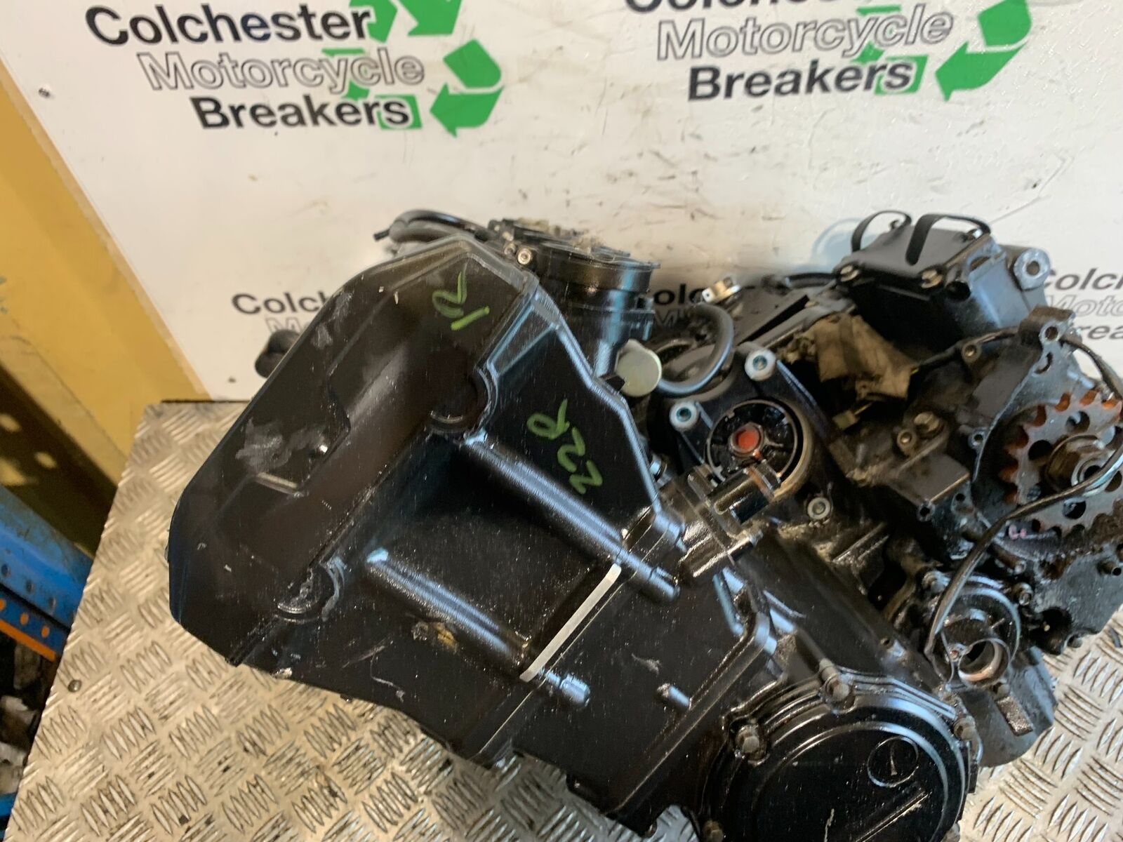 KAWASAKI ZZR1200 ZZR 1200 ENGINE  YEAR 2002-05 (STOCK 993)
