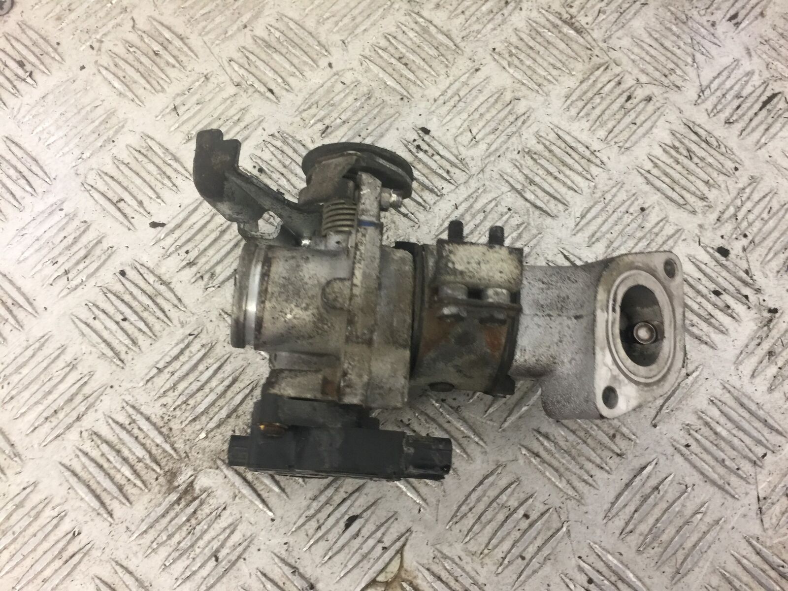 HONDA FORZA 125 THROTTLE BODY AND INJECTOR YEAR 2015 (STOCK 620)