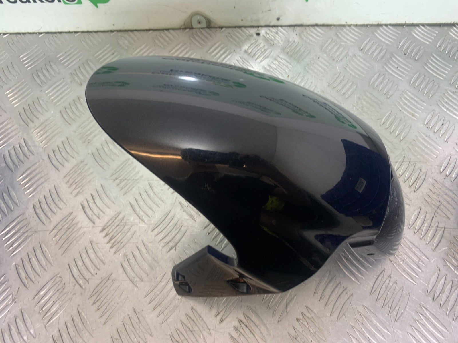 TRIUMPH 675 STREET TRIPLE FRONT MUDGUARD   2013-2016 (CMB1186)