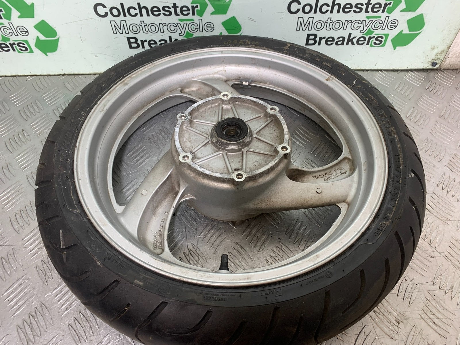 HONDA NT650 V DEAUVILLE FRONT WHEEL (GOOD TYRE)  YEAR 1998-01(CMB1320)