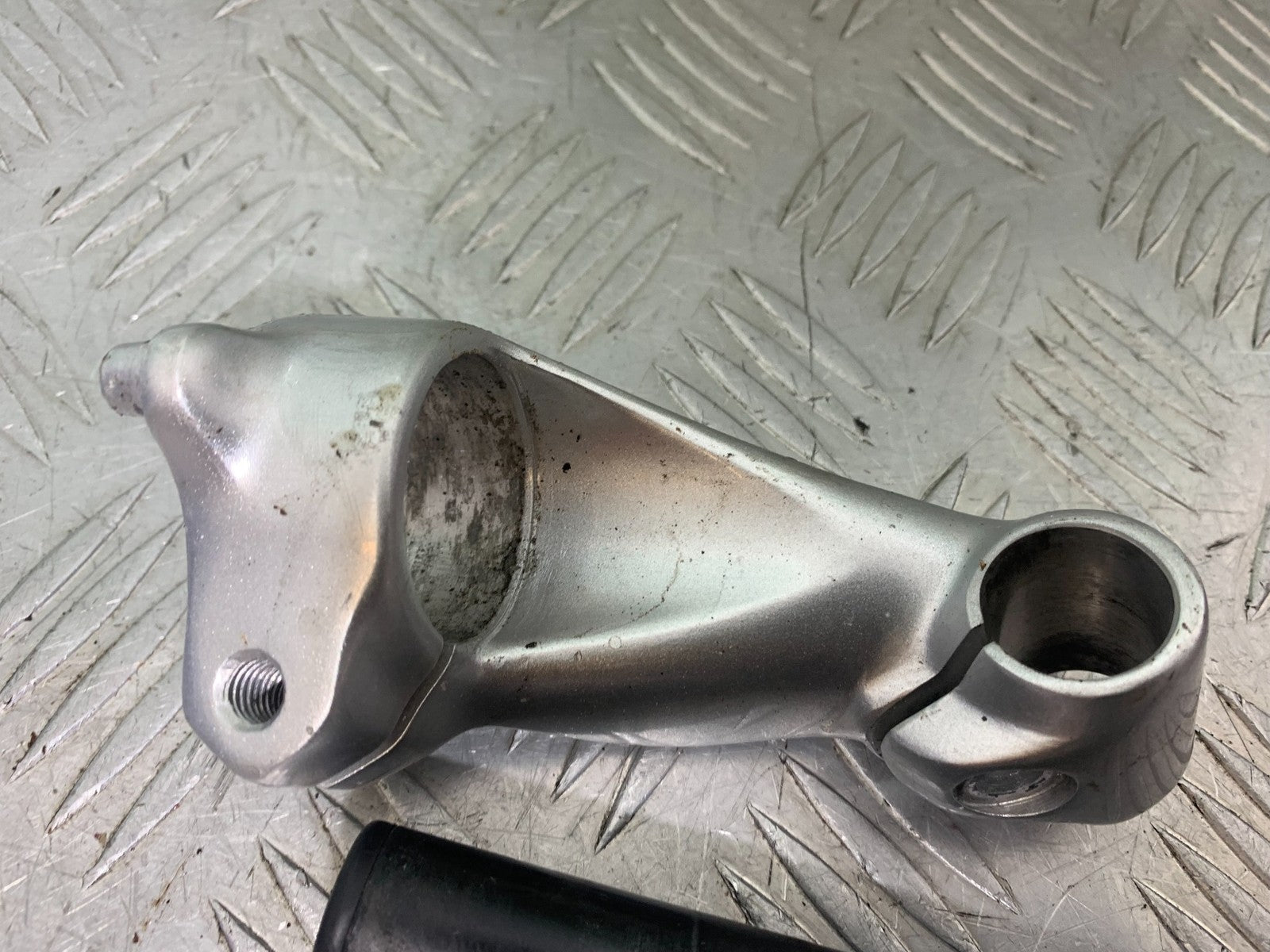 SUZUKI GW250 GW 250 INAZUMA RIGHT HANDLEBAR  YEAR 2013-2018 (CMB1205)