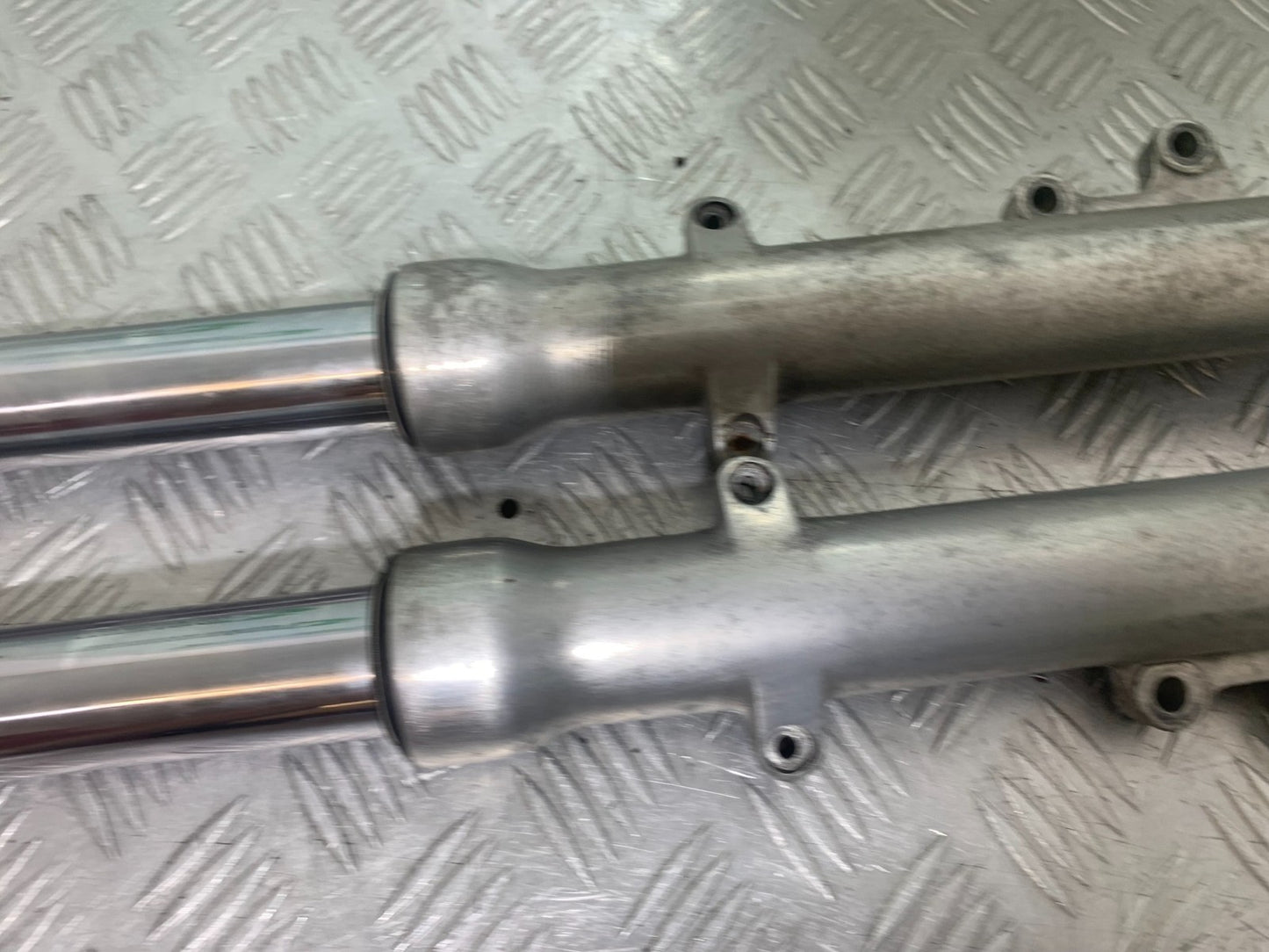 SUZUKI GSX750 INAZUMA FORKS (SOLD AS PARTS)  YEAR 1998-2003 (CMB1308)