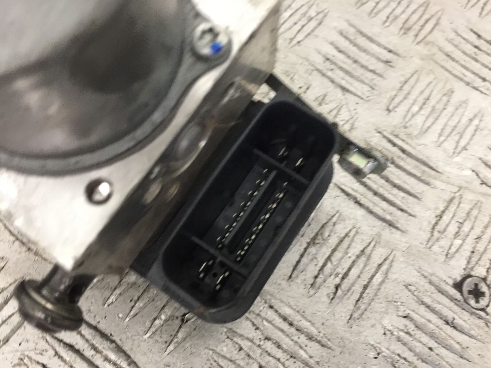YAMAHA MT09 MT-09 ABS PUMP  YEAR 2018 (STOCK 906)