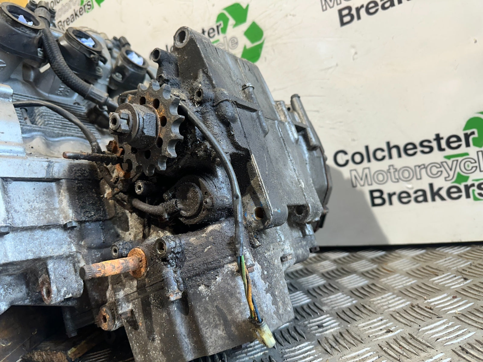 SUZUKI GSF600 GSF 600 MK2 BANDIT OIL COOLED ENGINE YEAR 2001-2003 (CMB1157)