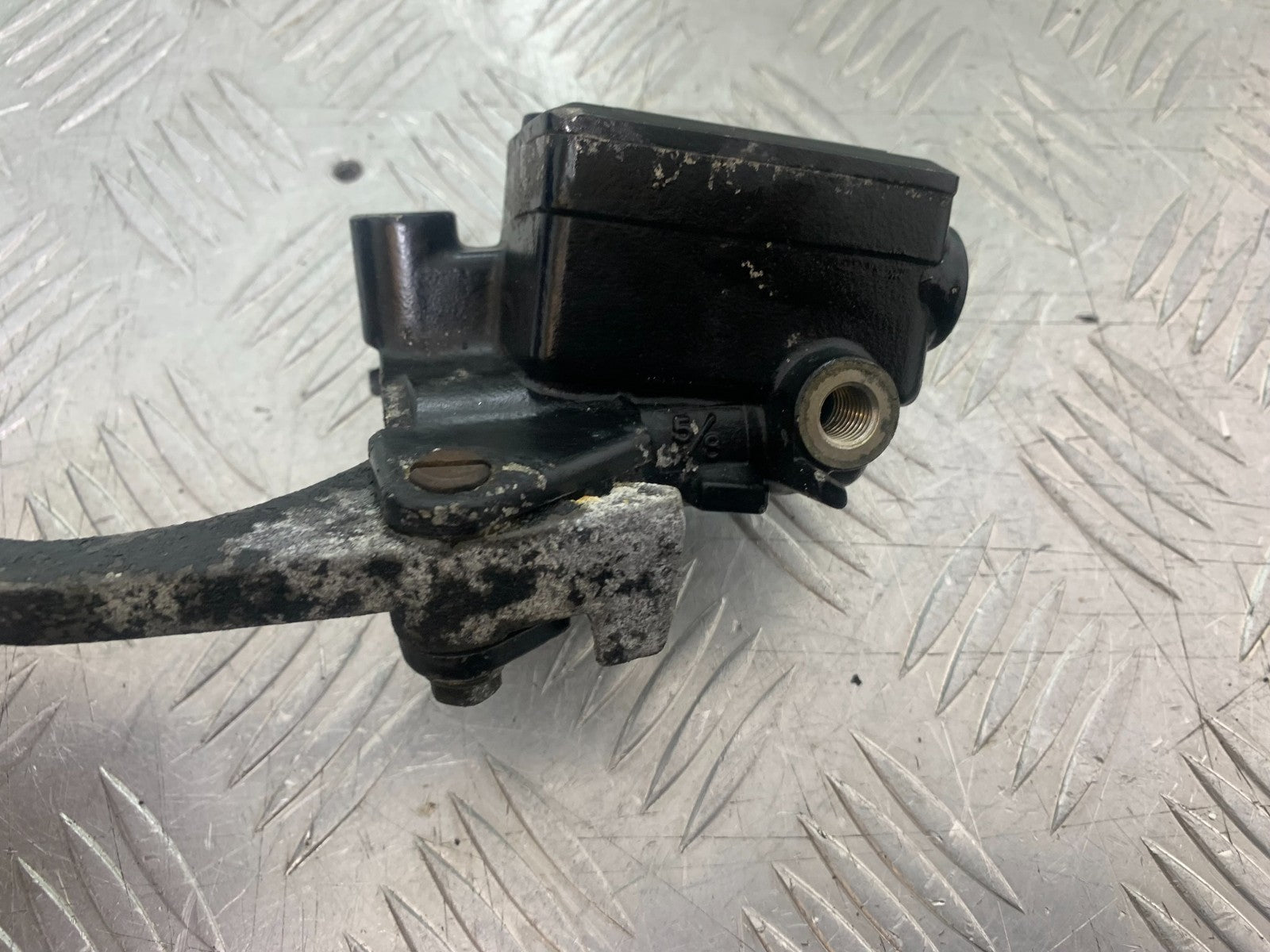 KAWASAKI GPZ600 GPZ 600 BRAKE MASTER CYLINDER   YEAR 1988-90 (CMB1258)