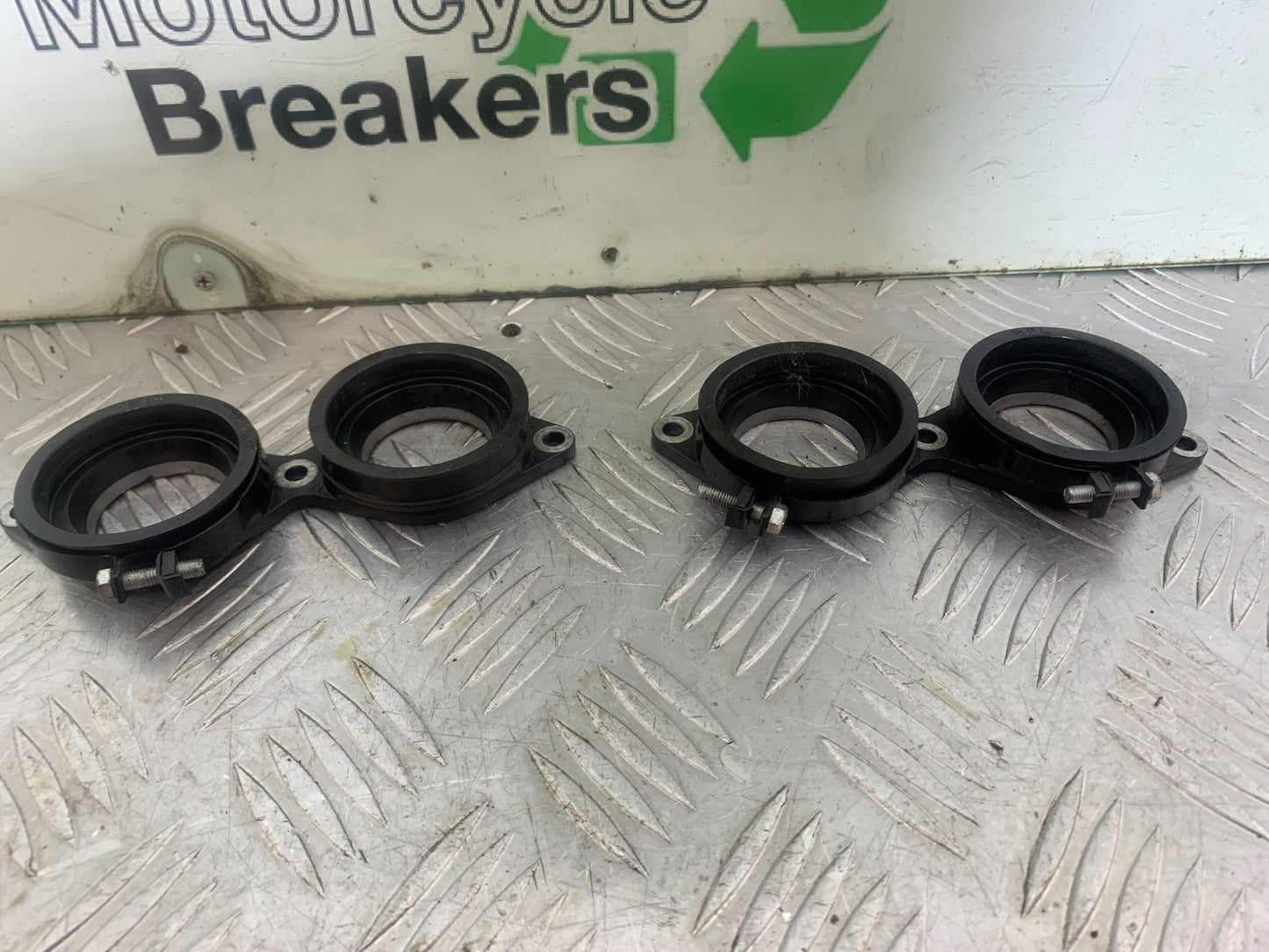 HONDA CBR1000 RR FIREBLADE INLET RUBBERS 2008-2011 (CMB1179)