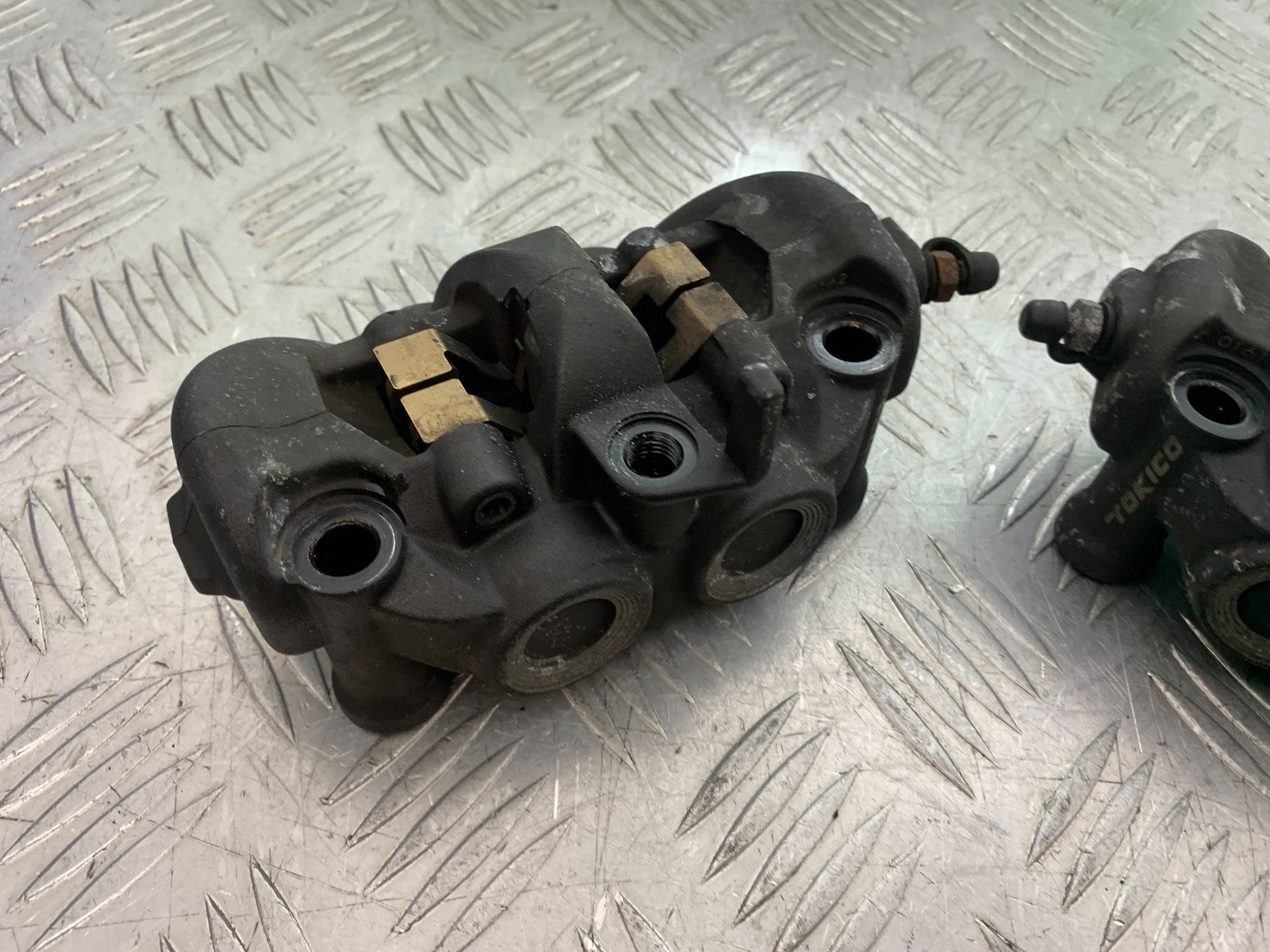 KAWASAKI ZX10R ZX10 R FRONT BRAKE CALIPER 2008-2010 (CMB1301)
