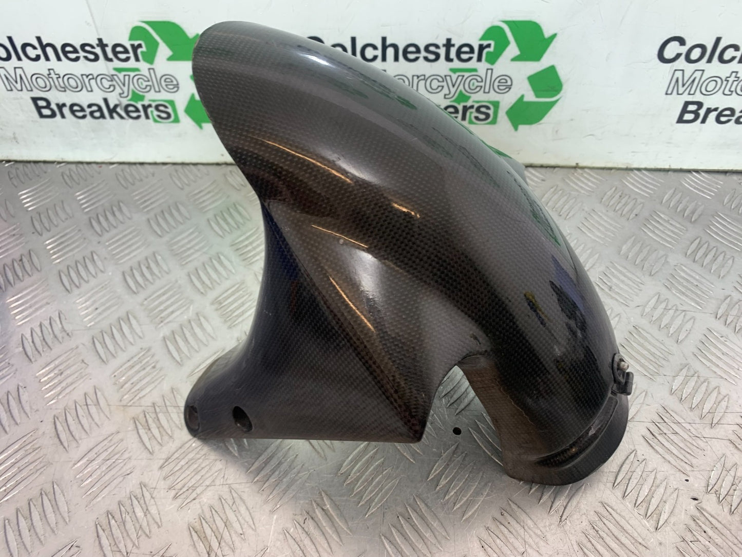 DUCATI 996 SPS 748 916 998 CARBON FRONT MUDGUARD   1999-2000 (CMB1209)