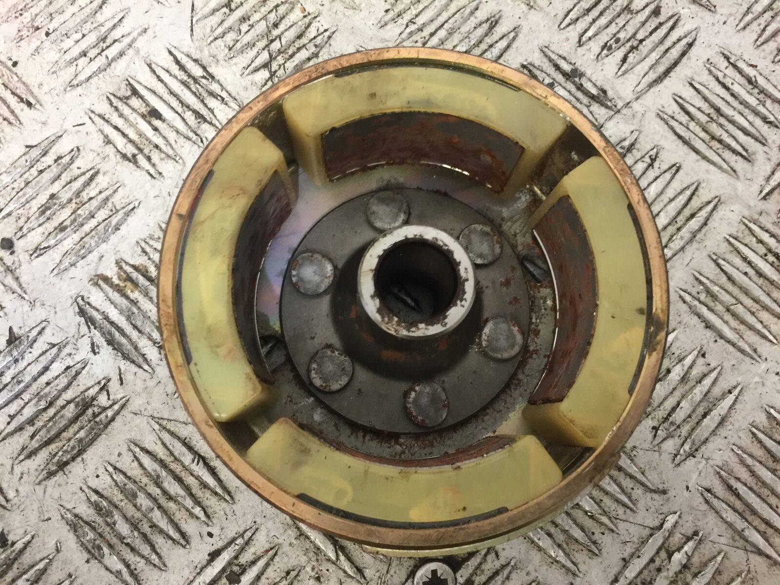 YAMAHA DTR125 DTR 125 DT125 R FLYWHEEL  YEAR 1992 (STOCK 712)